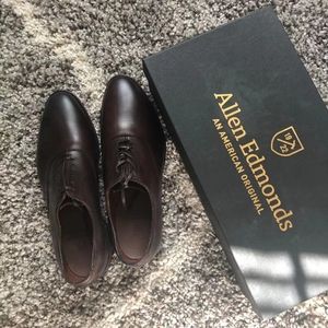 Allen Edmonds Carlyle Plain Oxblood